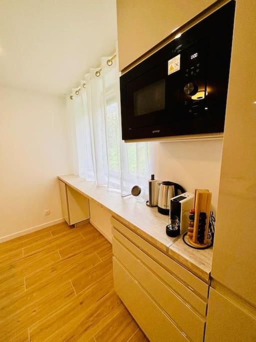 Joli Appartement Renove Incluant Parking A 10 Min De Paris Nanterre Eksteriør bilde